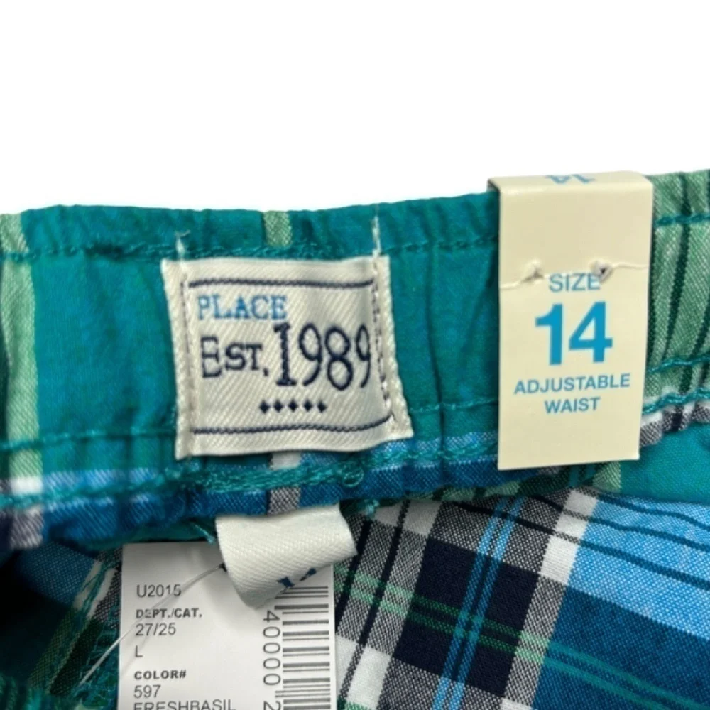 The Childrens Place Boys Shorts Size 14 Green Blue Black White Plaid Shorts